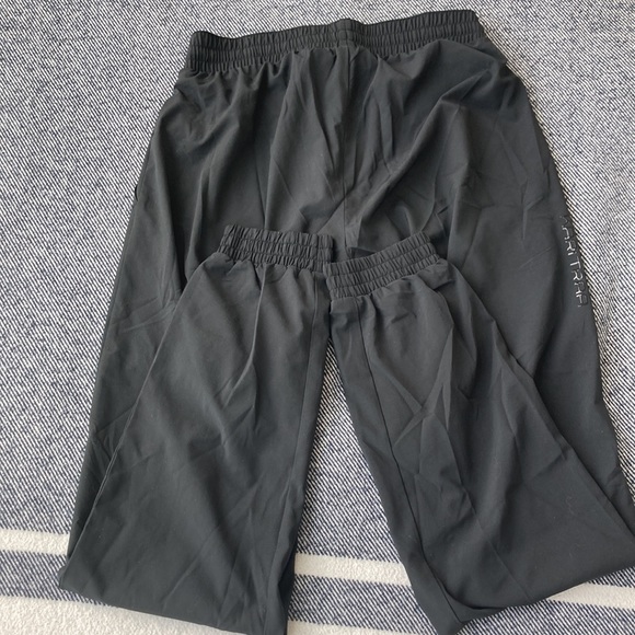 Kari Traa Hiking Pants - Picture 3 of 3